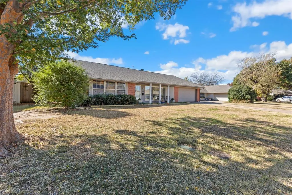 Photo 2 — 3212 Wilshire Terrace, Oklahoma City, OK 73116