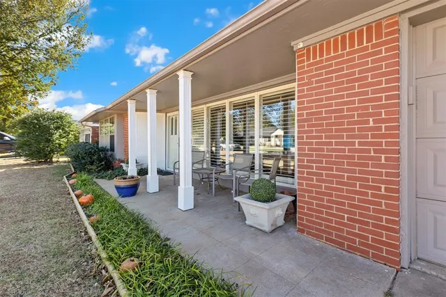 Photo 3 — 3212 Wilshire Terrace, Oklahoma City, OK 73116