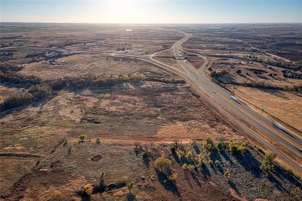 Photo 3 — 44 LEGAL Highway, Canute, OK 73626