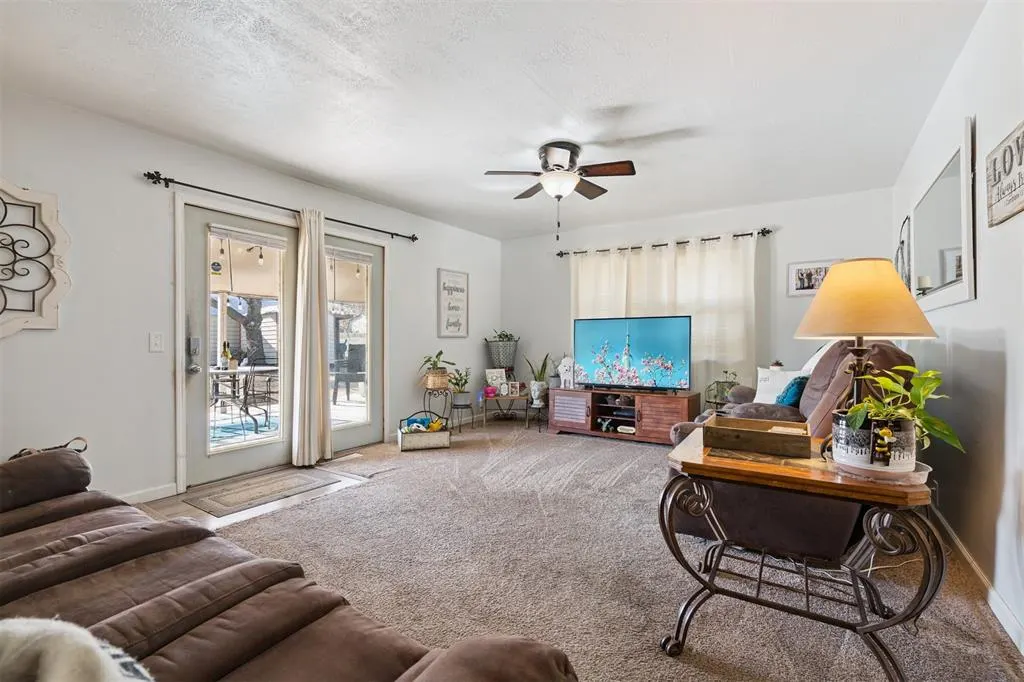 Photo 9 — 111 N Plum Avenue, Union City, OK 73090