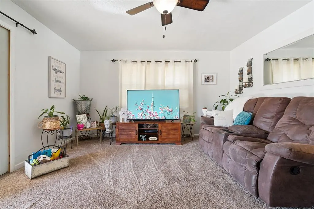 Photo 13 — 111 N Plum Avenue, Union City, OK 73090