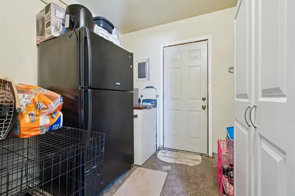 Photo 14 — 111 N Plum Avenue, Union City, OK 73090