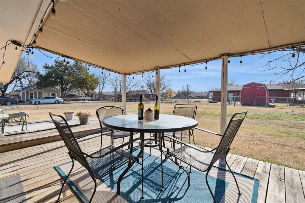 Photo 34 — 111 N Plum Avenue, Union City, OK 73090
