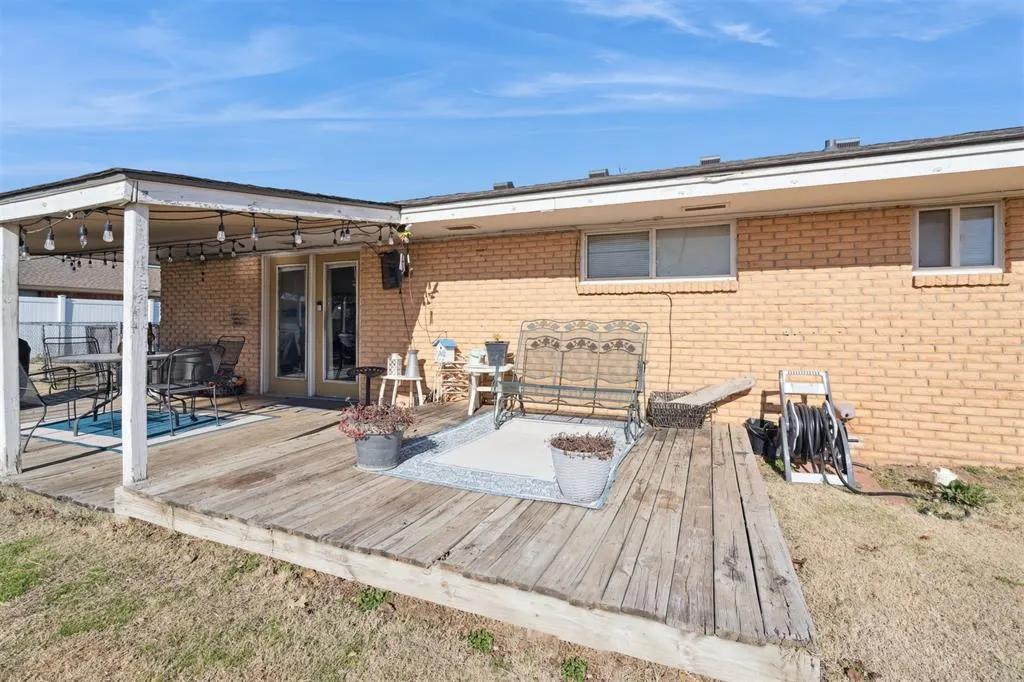 Photo 35 — 111 N Plum Avenue, Union City, OK 73090