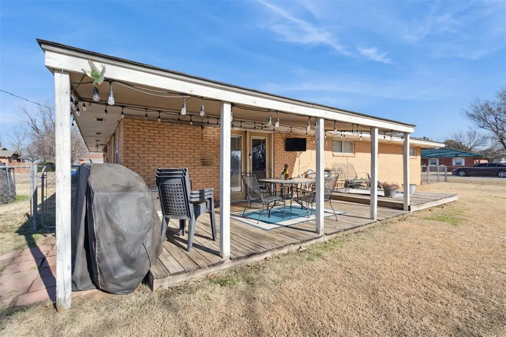 Photo 36 — 111 N Plum Avenue, Union City, OK 73090