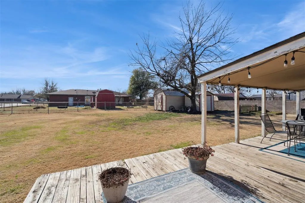 Photo 38 — 111 N Plum Avenue, Union City, OK 73090