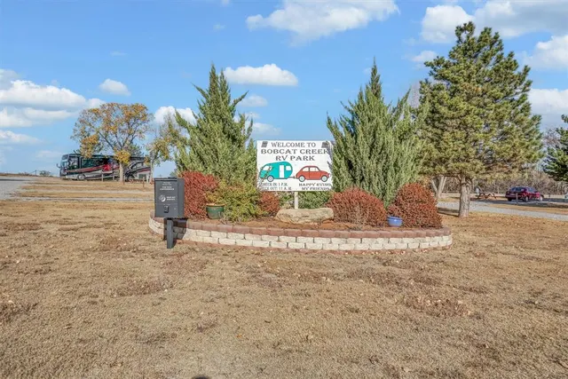 Photo 4 — 2005 NE Highway 66 Highway, Sayre, OK 73662