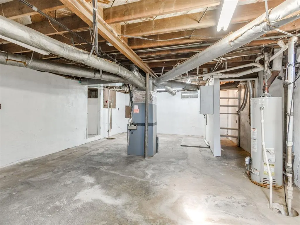 Photo 32 — 315 W Toronto Avenue, Kingfisher, OK 73750