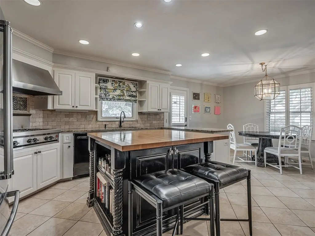 Photo 12 — 8622 Waverly Avenue, Oklahoma City, OK 73120