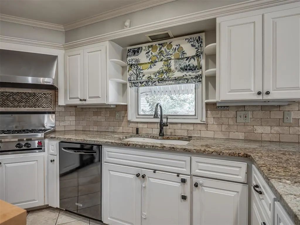Photo 14 — 8622 Waverly Avenue, Oklahoma City, OK 73120