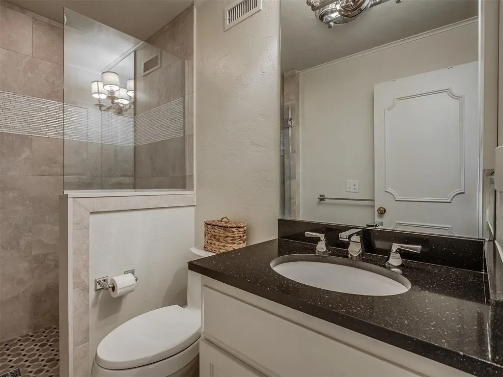 Photo 35 — 8622 Waverly Avenue, Oklahoma City, OK 73120