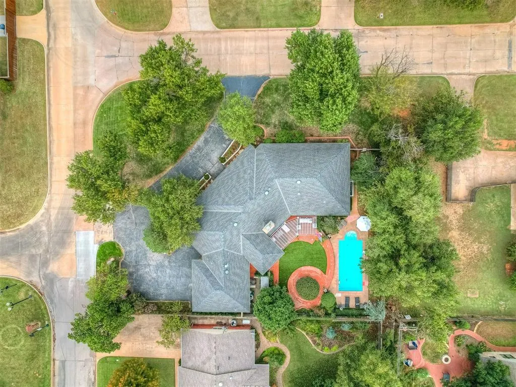 Photo 48 — 8622 Waverly Avenue, Oklahoma City, OK 73120
