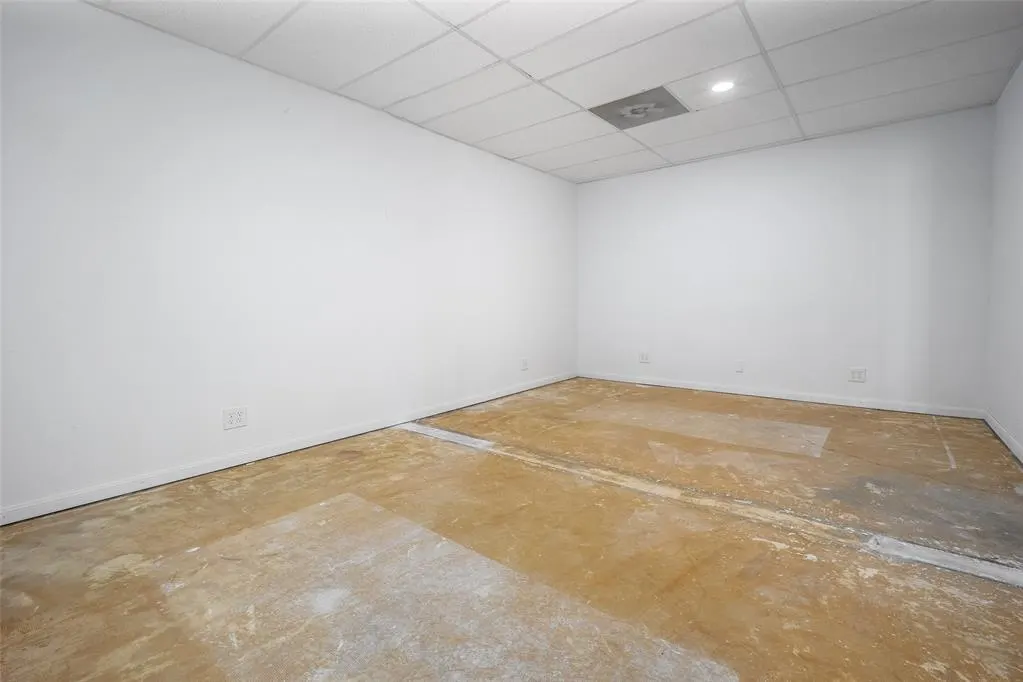 Photo 8 — 1020 N Flood Avenue, Norman, OK 73069