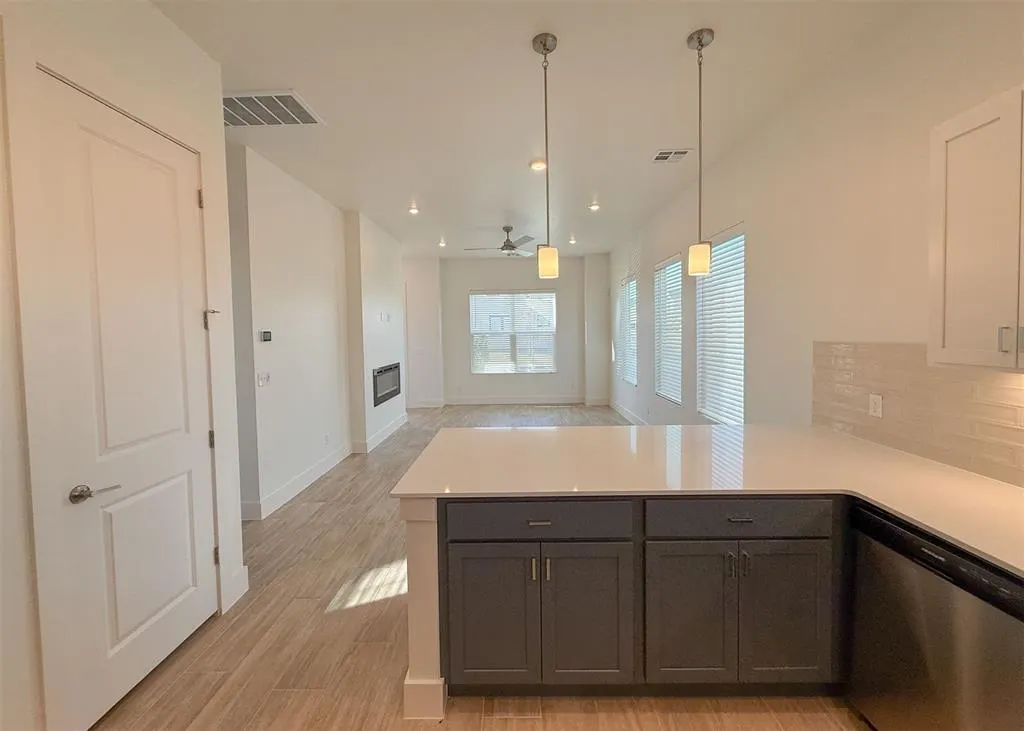Photo 9 — 13112 Maplewood Avenue, Oklahoma City, OK 73120