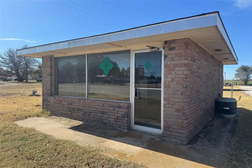 Photo 7 — 415 N Broadway Street, Taloga, OK 73667