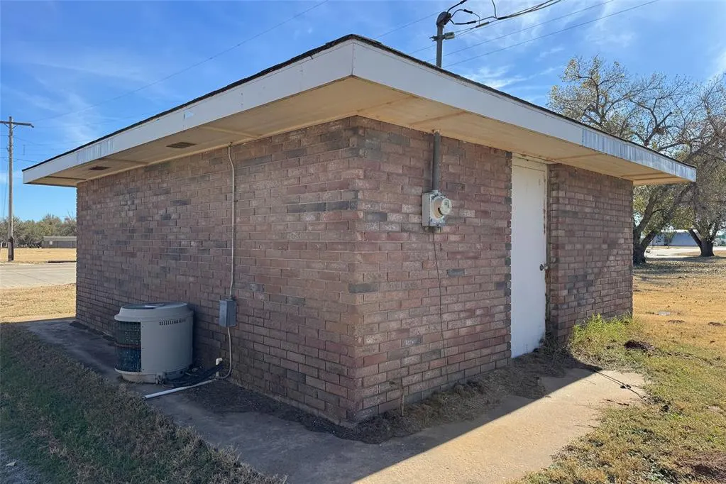 Photo 9 — 415 N Broadway Street, Taloga, OK 73667