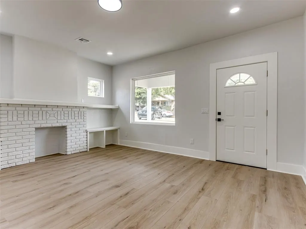 Photo 6 — 1716 NW 9th Street, Oklahoma City, OK 73106