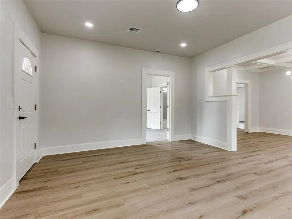 Photo 9 — 1716 NW 9th Street, Oklahoma City, OK 73106