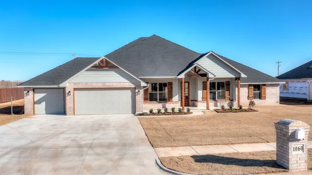 Photo 3 — 1060 Maverick Pass, Piedmont, OK 73078