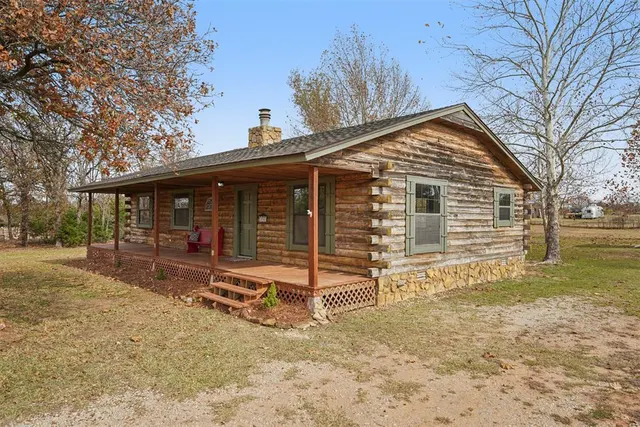 Photo 2 — 151 Tony Drive, McLoud, OK 74851