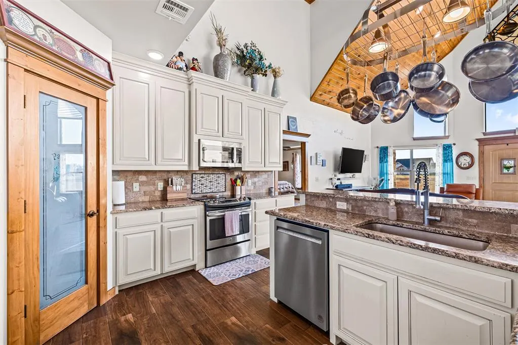 Photo 13 — 24360 N County Road 3288, Wynnewood, OK 73098