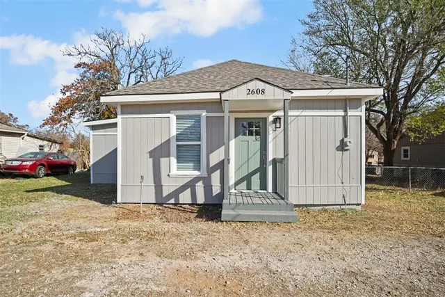 Photo 2 — 2608 N Outpost Drive, Oklahoma City, OK 73141