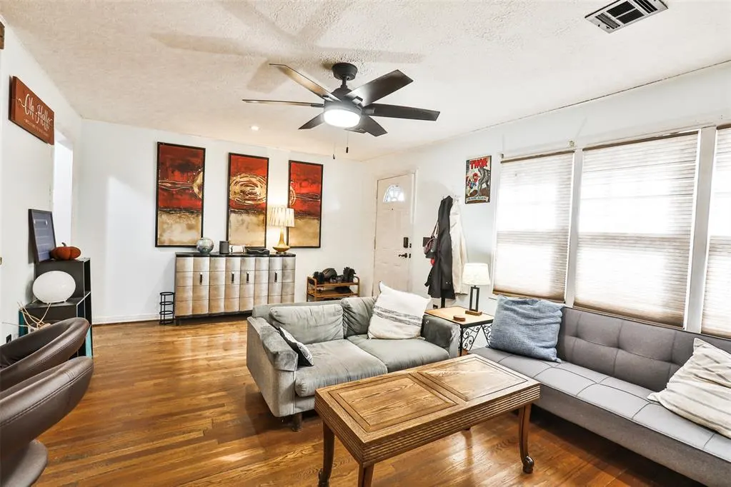 Photo 5 — 2333 NW 37th Street, Oklahoma City, OK 73112