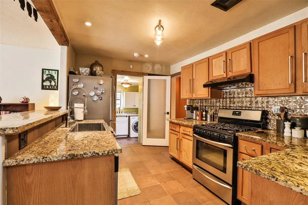 Photo 7 — 2333 NW 37th Street, Oklahoma City, OK 73112