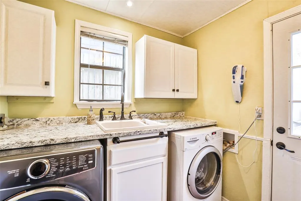 Photo 11 — 2333 NW 37th Street, Oklahoma City, OK 73112