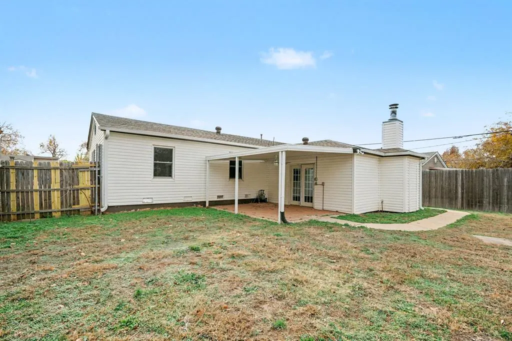 Photo 23 — 209 W 8th Street, Edmond, OK 73003