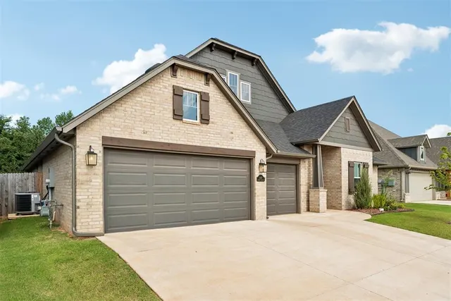 Photo 3 — 2317 E Preserve Edge Drive, Edmond, OK 73034
