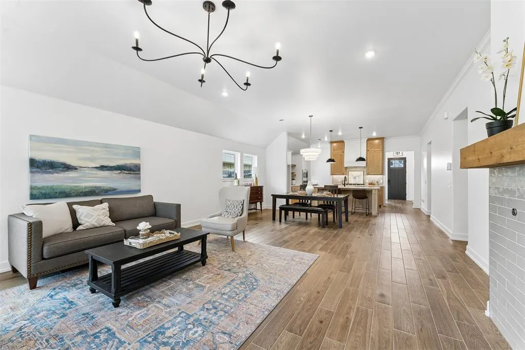 Photo 7 — 2317 E Preserve Edge Drive, Edmond, OK 73034