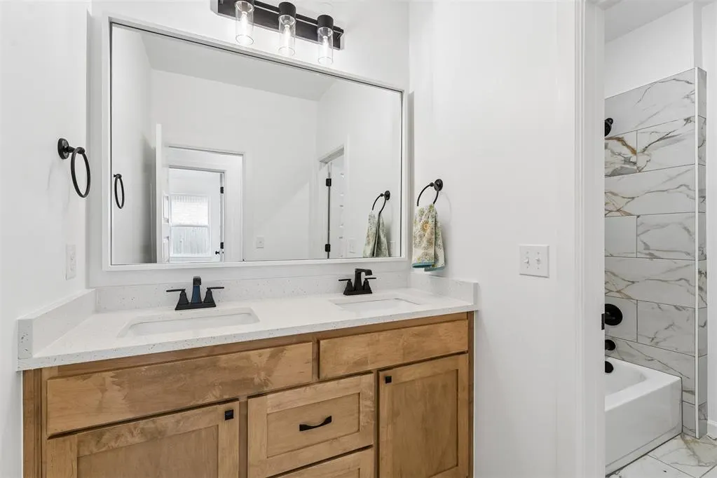 Photo 30 — 2317 E Preserve Edge Drive, Edmond, OK 73034