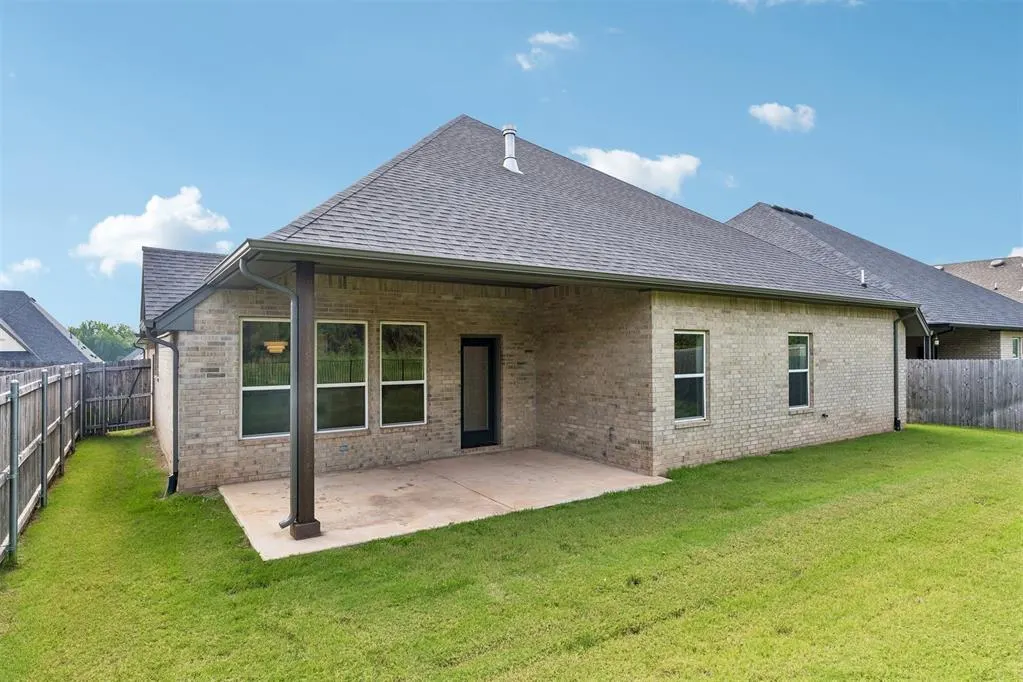 Photo 39 — 2317 E Preserve Edge Drive, Edmond, OK 73034