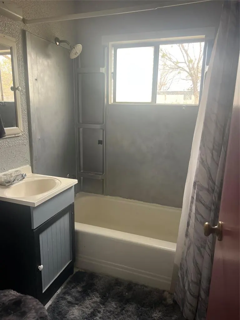 Photo 19 — 629 S Lamar Avenue, Earlsboro, OK 74840