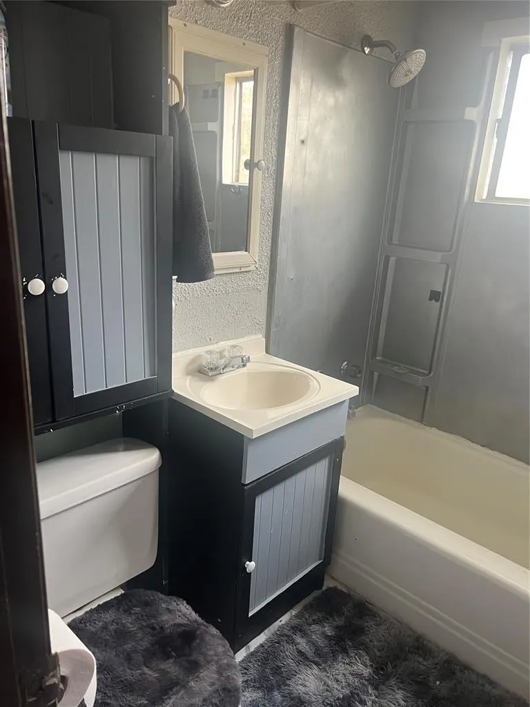 Photo 20 — 629 S Lamar Avenue, Earlsboro, OK 74840