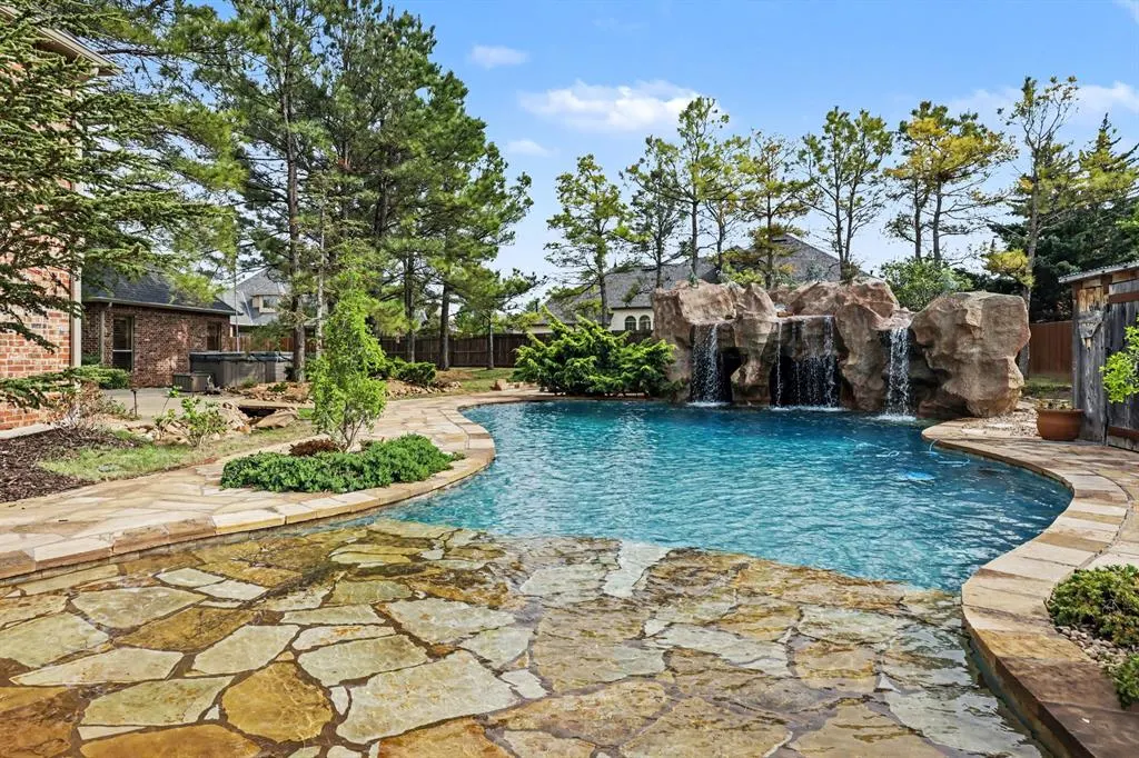Front exterior — 400 NW 149th Terrace, Edmond, OK 73013