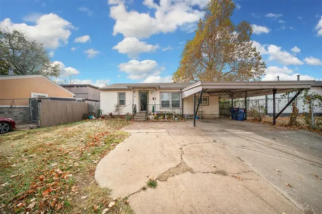 Photo 2 — 1502 SE 65th Street, Oklahoma City, OK 73149