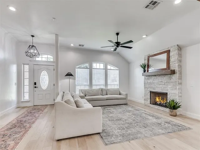 Photo 7 — 1806 Barrington Drive, Norman, OK 73071