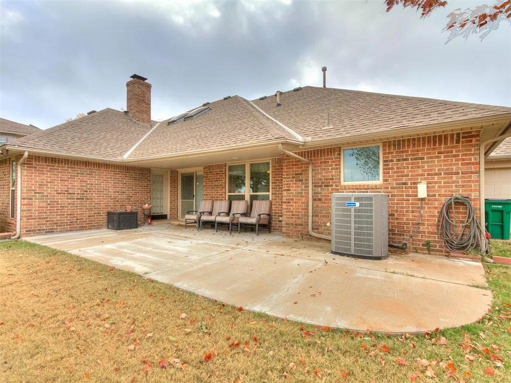 Photo 5 — 7217 NW 131st Street, Oklahoma City, OK 73142