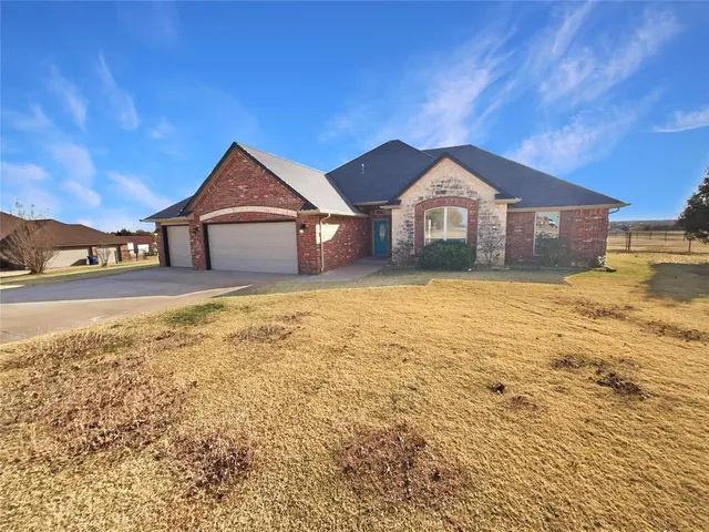 Front exterior — 1306 Songbird Lane, Blanchard, OK 73010