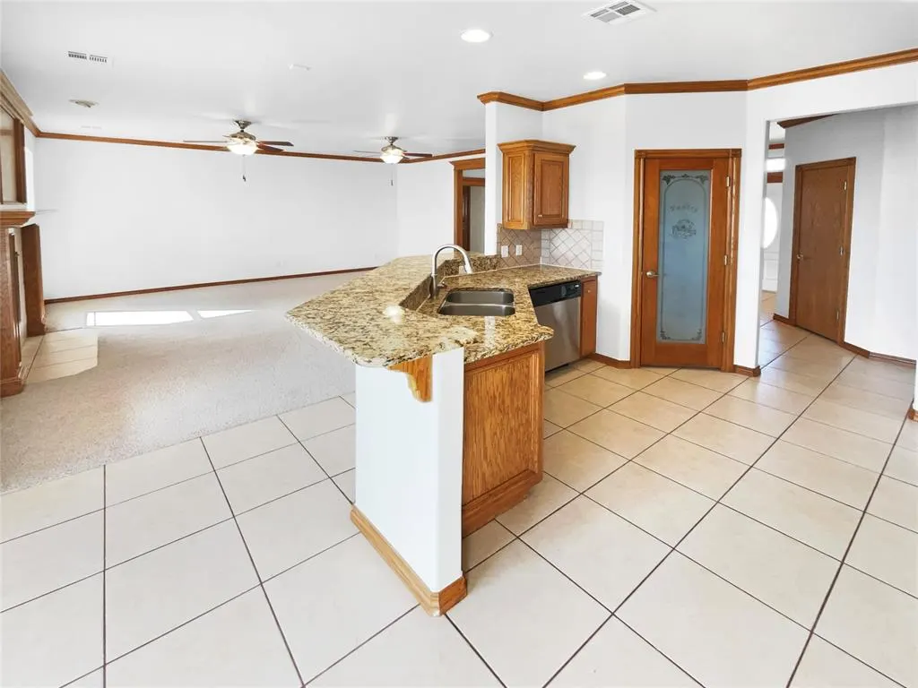 Photo 14 — 1306 Songbird Lane, Blanchard, OK 73010