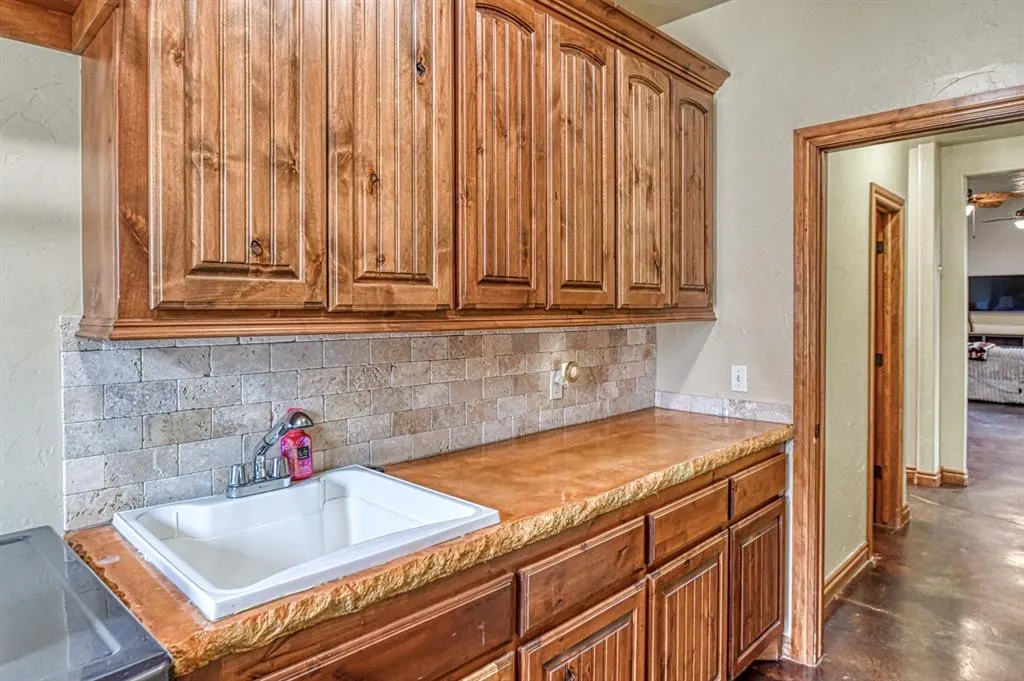 Photo 28 — 17935 Fishmarket Road, McLoud, OK 74851