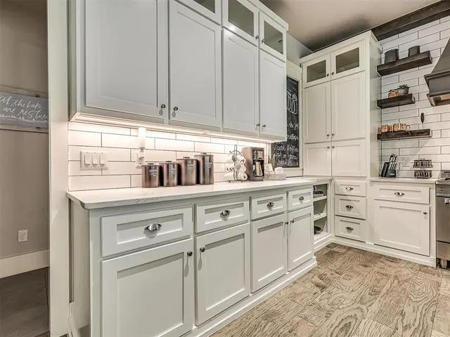 Photo 8 — 13 Redbud Street, Carlton Landing, OK 74432