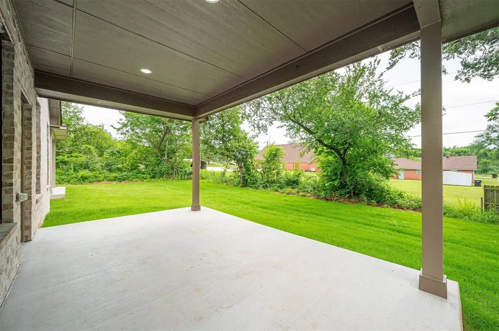 Photo 43 — 124 E 7th Street, Arcadia, OK 73007