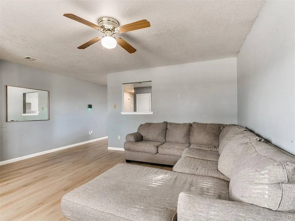 Photo 4 — 312 Traditional Way Ct, Shawnee, OK 74804