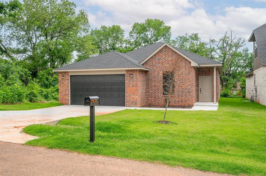 Front exterior — 128 E 7th Street, Arcadia, OK 73007