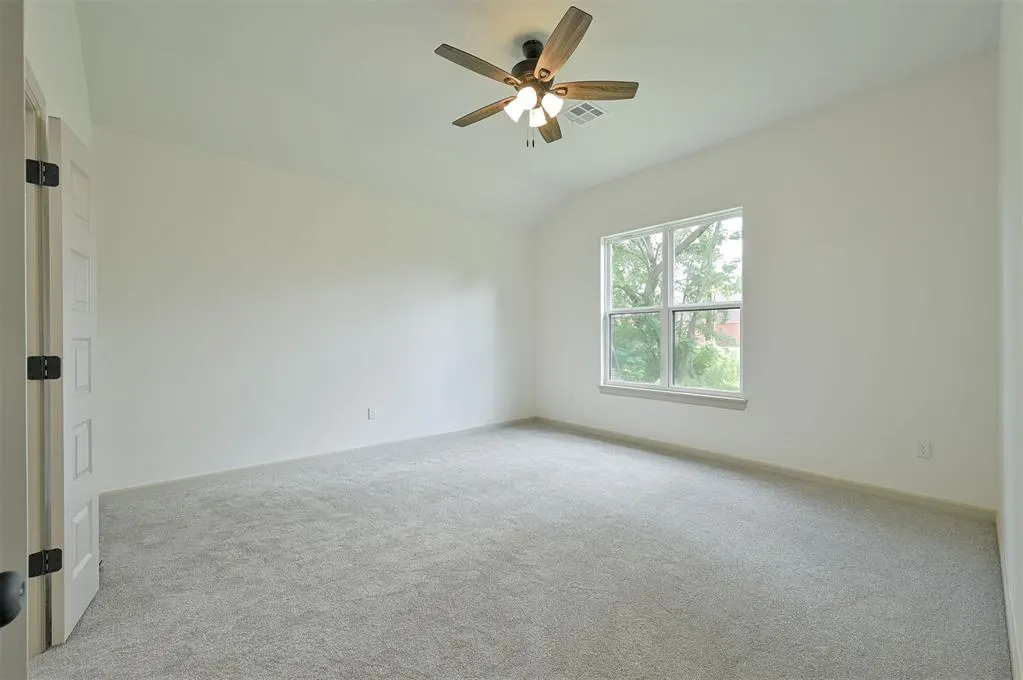 Photo 14 — 128 E 7th Street, Arcadia, OK 73007