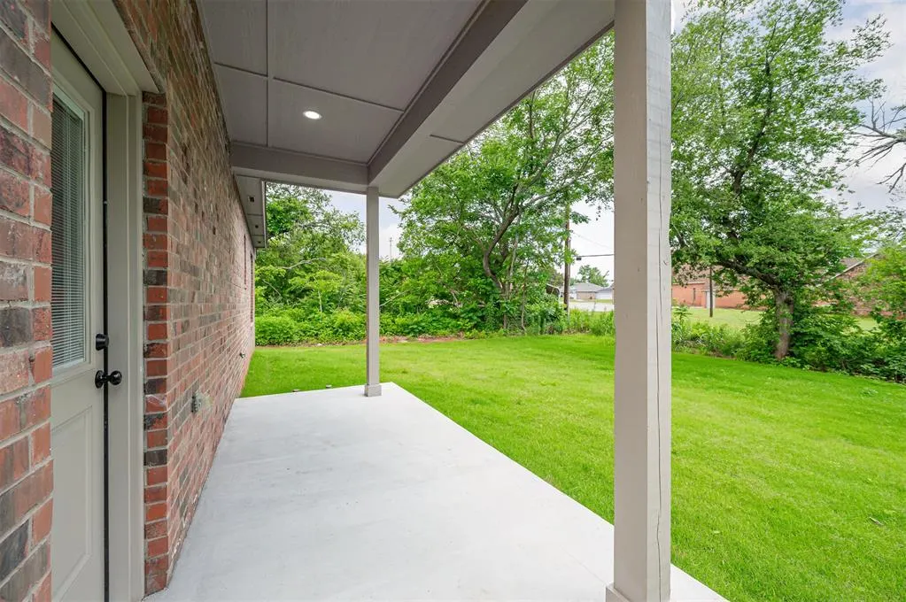 Photo 38 — 128 E 7th Street, Arcadia, OK 73007