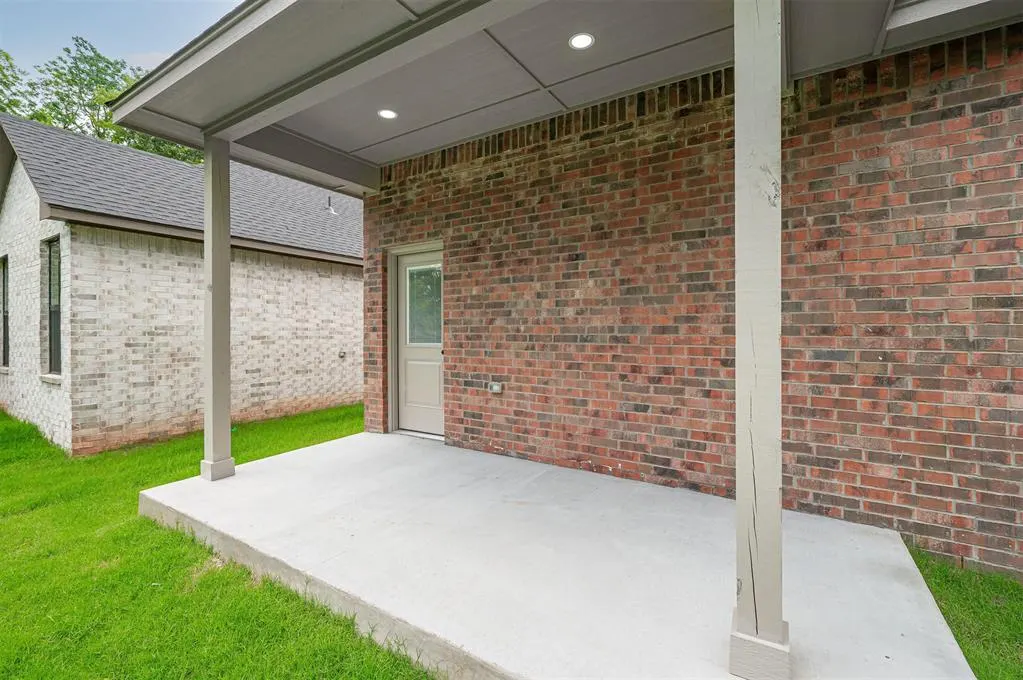 Photo 39 — 128 E 7th Street, Arcadia, OK 73007